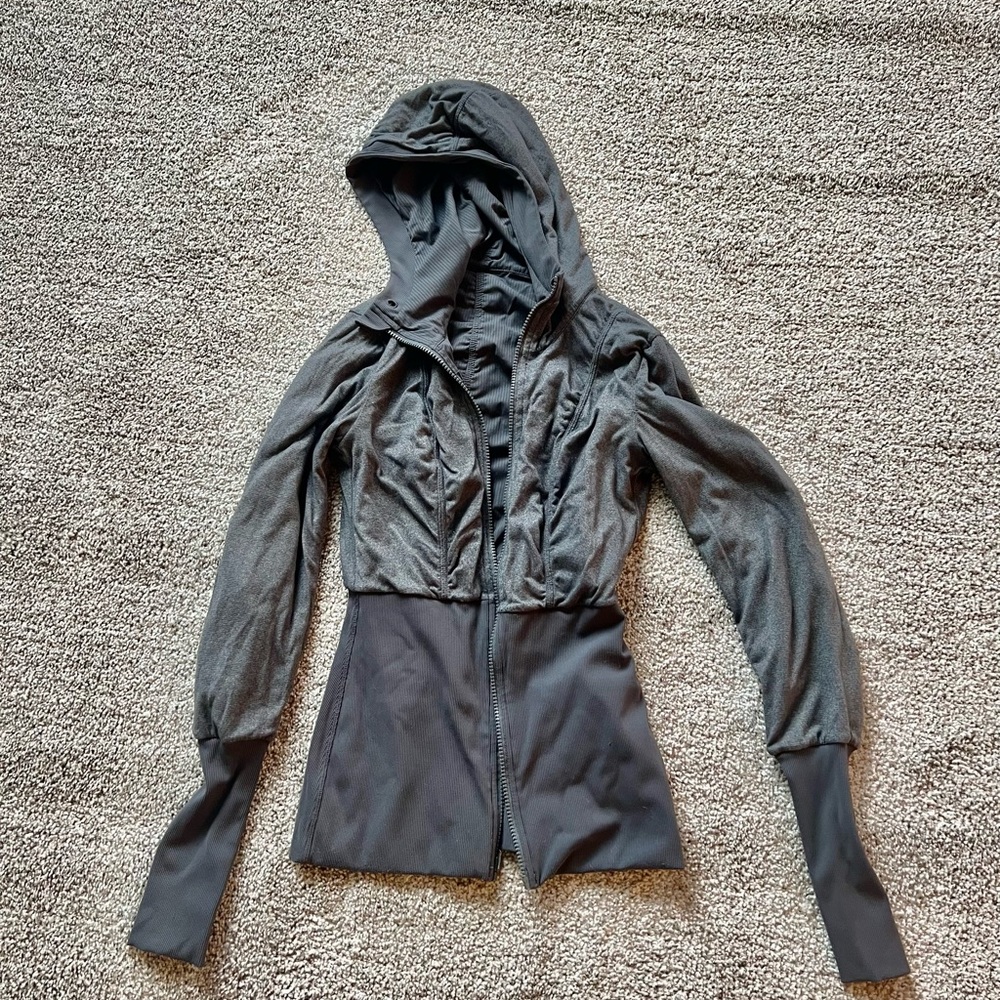 Grey reversible lululemon jacket size 4